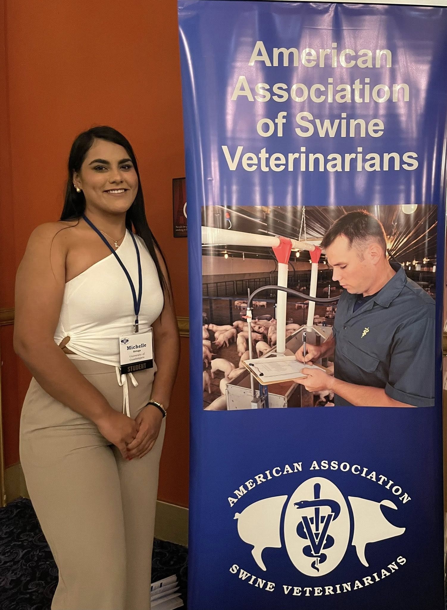 Mi experiencia como Becaria en la AASV 2026 – Michelle Ortega